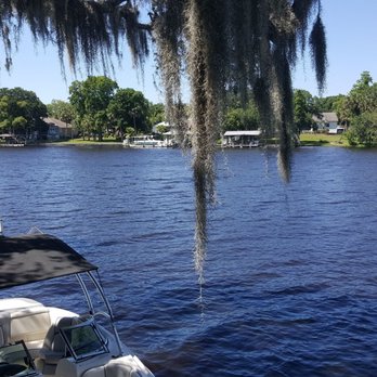 Beer Shed - Bars Near Me - Riverview, Florida