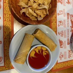 Hong's Garden - Egg rolls.
