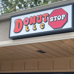 Donut Stop - Sign outside