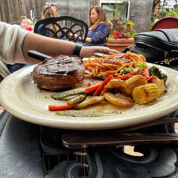 Farina's Winery & Cafe - Filet with spaghetti and mixed vegetables. - Italian Near Me - Grapevine, Texas Farina's Winery & Cafe - Filet with spaghetti and mixed vegetables. - Italian Near Me - Grapevine, Texas