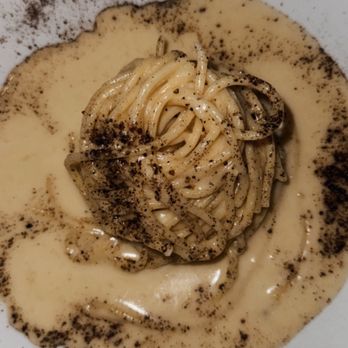 Spina - Cacio e Pepe - Italian Near Me - Los Angeles, California Spina - Cacio e Pepe - Italian Near Me - Los Angeles, California