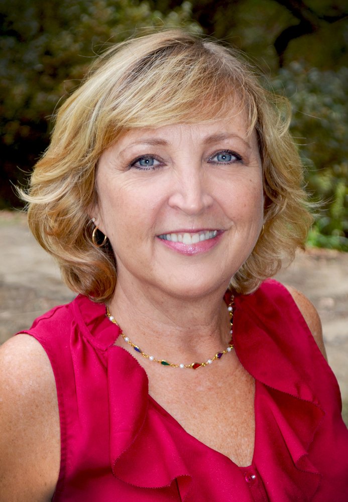 LINDA HERRING PMZ REAL ESTATE Contact Agent 1230 E Orangeburg Ave