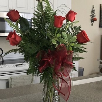 B-Hive Flowers & Gifts - Mother's Day flowers - Florists Near Me - Immokalee, Florida B-Hive Flowers & Gifts - Mother's Day flowers - Florists Near Me - Immokalee, Florida