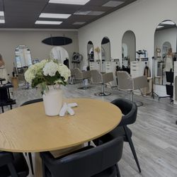 Tone Salon - Front salon room