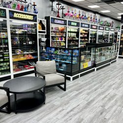 Puff & Pipe -  A Smoker's Paradise - Beautiful showroom!