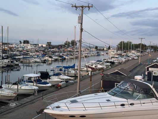 Zef's Dockside Bar + Kitchen by null