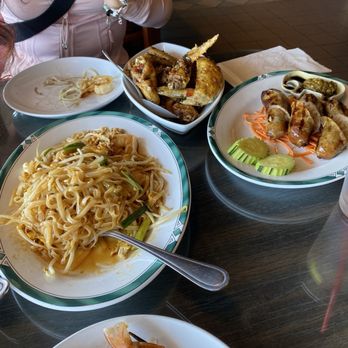 RodSap Thai Lao Kitchen - Pad Thai, Lao sausage, and spicy chicken wings. - Thai Near Me - Fairfield, California RodSap Thai Lao Kitchen - Pad Thai, Lao sausage, and spicy chicken wings. - Thai Near Me - Fairfield, California
