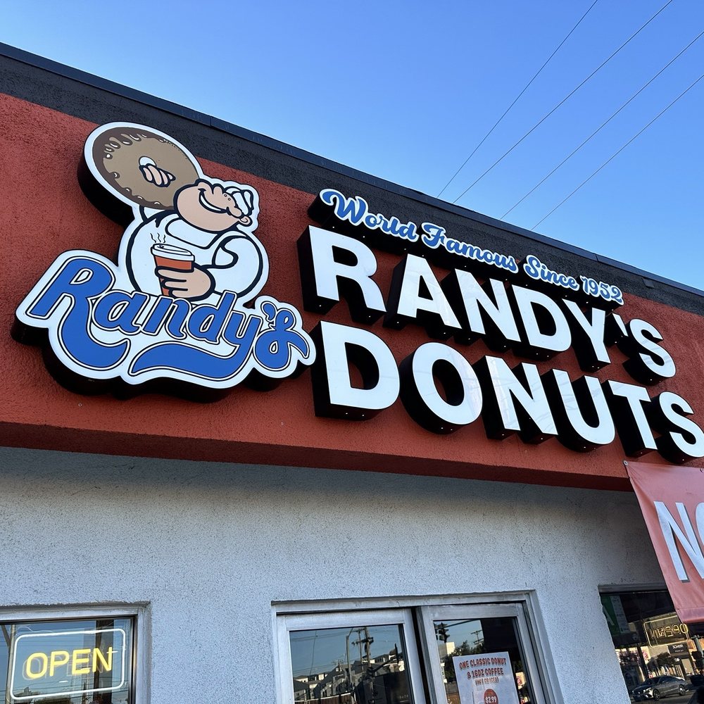Randy’s Donuts - Donuts Near Me - Los Angeles, California
