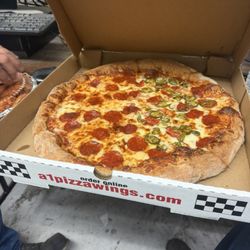 A1 Pizza & Wings - XL Pizza with Extra Cheese, Pepperoni and half jalapeno