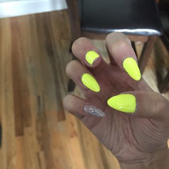 Nails Alert - Asked for long stiletto and they gave me these stubby little nails instead. - Nail Salons Near Me - Chicago, Illinois Nails Alert - Asked for long stiletto and they gave me these stubby little nails instead. - Nail Salons Near Me - Chicago, Illinois