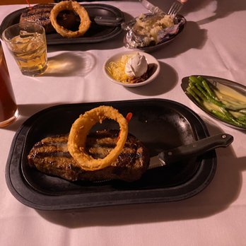 Beef 'N Bottle - My NY Strip, RARE, just the way I like it!! - Steakhouses Near Me - Charlotte, North Carolina