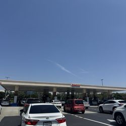 Costco Gasoline - Gas lines