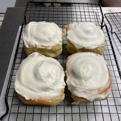 Mocha C's - Delicious cinnamon rolls!