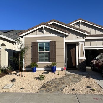 Lomeli's Landscape - Front landscape - Landscaping Near Me - Roseville, California Lomeli's Landscape - Front landscape - Landscaping Near Me - Roseville, California