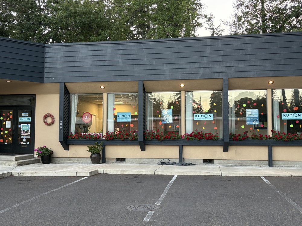 Kumon Math and Reading Center of Lake Grove - reading tutor in Lake Oswego, OR
