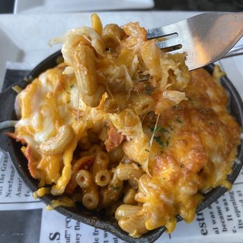 Mr. Crab Seafood and Bar - Mac and Cheese - Seafood Near Me - Bridgeport, Connecticut