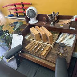 Helmann Cigars - Outdoor cigar shop