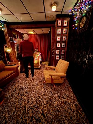 Bryant's Cocktail Lounge by null