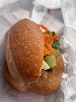 GHÉ bánh mì & rolls by null