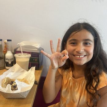 Bien Chido - Tacos, rice - Mexican Near Me - Plantation, Florida Bien Chido - Tacos, rice - Mexican Near Me - Plantation, Florida