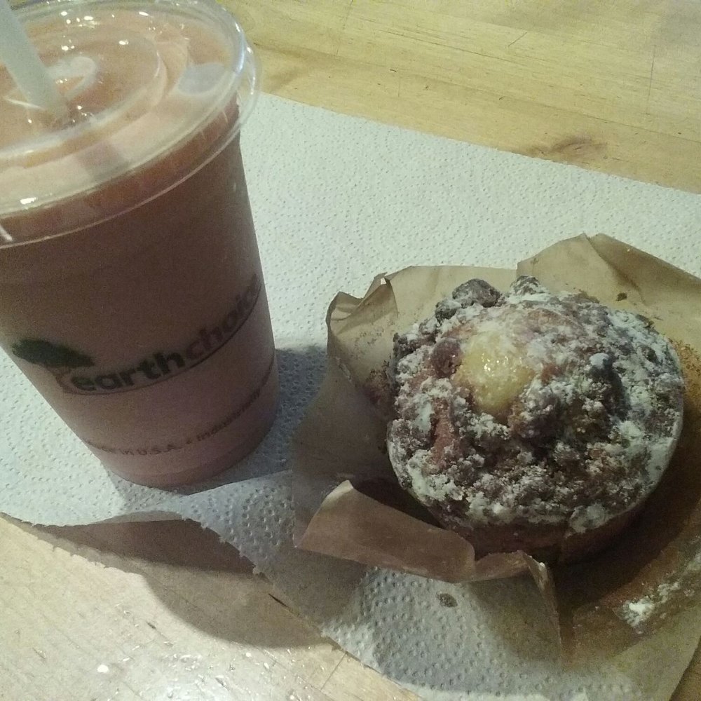 Jupiter House - Orange passion smoothie, 16 oz, 5.50 (orange juice, banana, strawberries) and Walnut Cinnamon Muffin $1.50 - Coffee & Tea Near Me - Denton, Texas