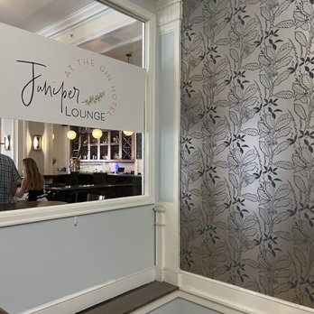 Juniper Lounge - the entrance to the restaurant - Bars Near Me - Lexington, Virginia