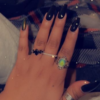 logan nails spa - Black June bug set - Nail Salons Near Me - San Diego, California