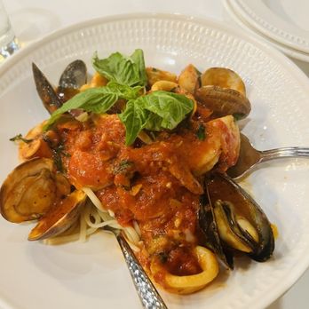Poppys Italiano - Frutti di Mare - Italian Near Me - St. Augustine, Florida Poppys Italiano - Frutti di Mare - Italian Near Me - St. Augustine, Florida