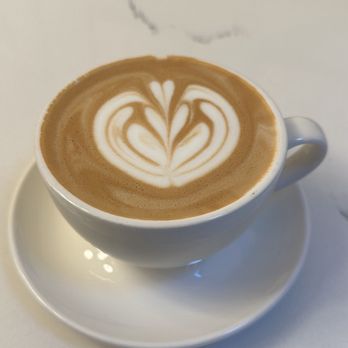 Bisou - Vanilla Latte - Coffee & Tea Near Me - Kansas City, Missouri