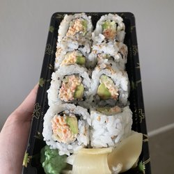 Pudthai & Sushi - Spicy California Roll