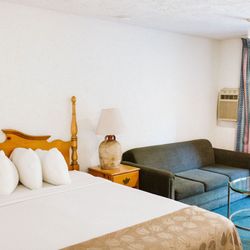 Channel Islands Inn