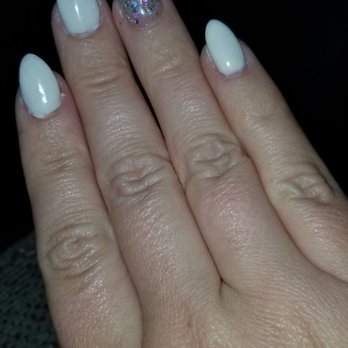 Nail Bar @ Denton - Crooked, uneven, shaped poorly - Nail Salons Near Me - Denton, Texas
