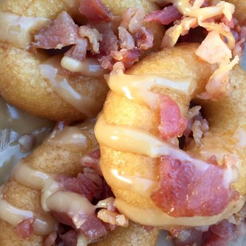 Sugar Lips Mini Donuts - MAPLE BACON is too sweet for me and turns the donuts mushy - Donuts Near Me - Copper Mountain, Colorado Sugar Lips Mini Donuts - MAPLE BACON is too sweet for me and turns the donuts mushy - Donuts Near Me - Copper Mountain, Colorado