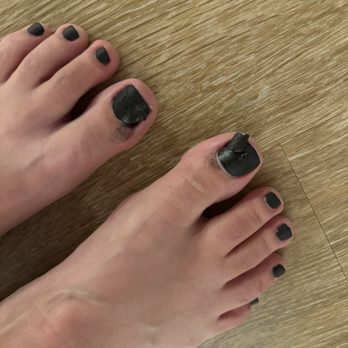 Holly Nail & Day Spa - Nail Salons Near Me - Ridgefield, Connecticut