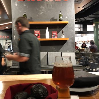 Basalt - New American Near Me - Honolulu, Hawaii