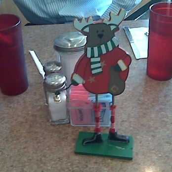 Sunset Diner - christmas decorations on the table - Diners Near Me - Ocean, New Jersey