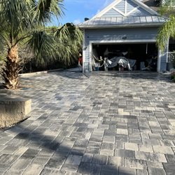 Rubricx Pavers - Driveway using Mega Olde Towne Pavers - Glacier Color