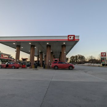 QuikTrip - Outside the gas station and convenience store. This QuikTrip has 28 pumps total. There's also a truck stop, which was my vantage point here. - Convenience Stores Near Me - Doraville, Georgia