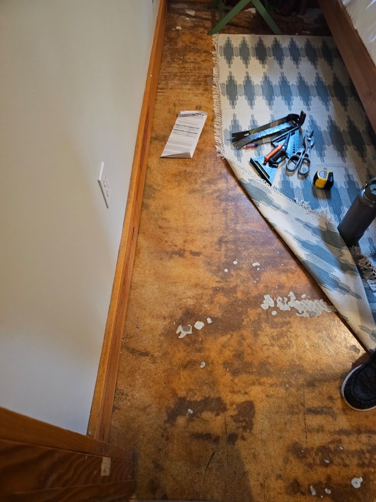 Slide of Lynn's Handyman Services