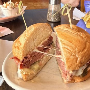 Embe Eatery and Lounge - Pastrami - Lounges Near Me - Galena, Illinois