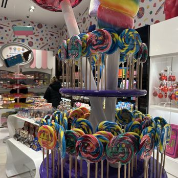 Dylan’s Candy Bar - Candy Stores Near Me - New York, New York