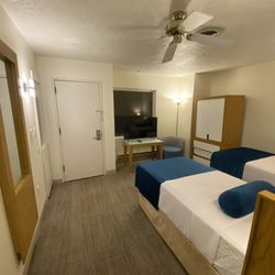 Split Rock Resort - room photo