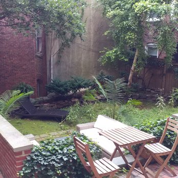 Skinny House - The courtyard behind the Skinny House - Landmarks & Historical Buildings Near Me - Boston, Massachusetts