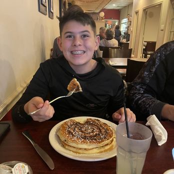 Em J's Cafe - Gluten free Nutella pancakes - Breakfast & Brunch Near Me - Berwyn, Pennsylvania