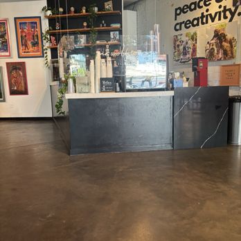 Mr Wolf Espresso - Indoor counter - Coffee & Tea Near Me - New Orleans, Louisiana