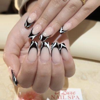 D’Luxe Nail Spa - Nail Salons Near Me - Houston, Texas