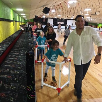 Thunderbird Roller Rink - Skating Rinks Near Me - Plano, Texas