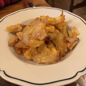 Geppetto Osteria E Bisteccheria - Fried fingerling potatoes - Italian Near Me - Torrington, Connecticut Geppetto Osteria E Bisteccheria - Fried fingerling potatoes - Italian Near Me - Torrington, Connecticut