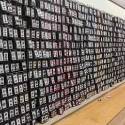 Button wall