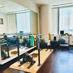 Prompt Care Medical Doctors - Our Physical Therapy room. Back pain? Work injury? Let's stretch it out!